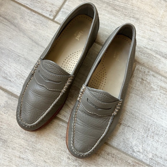 G.H. Bass Whitney Easy Weejuns Penny Loafers Gray Nappa Leather Size 7.5M - Picture 1 of 12